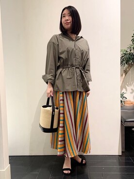 「UNITED ARROWS（ユナイテッドアローズ）のUBCB CMB バケットバッグ†（ハンドバッグ、ブラック系）」を使った、UEDA HONOさん（レディース・154cm）の春コーディネート