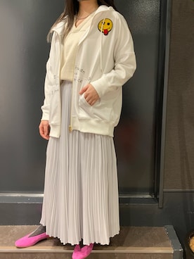 「REMME（レメ）のREMME(レメ)　 Vカットフラットパンプス（パンプス）」を使った、ayakaさん（レディース・160cm）の冬コーディネート