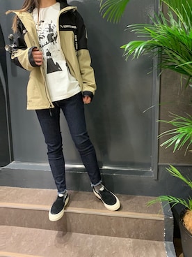 「グリッター」｜「アイテム（Tシャツ/カットソー）」を使った、ayakaさん（レディース・160cm）の冬コーディネート