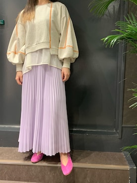 「REMME（レメ）のREMME(レメ)　 Vカットフラットパンプス（パンプス）」を使った、ayakaさん（レディース・160cm）の春コーディネート