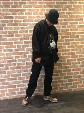 「WHITELAND（ホワイトランド）のアイテム（ボディバッグ/ウエストポーチ）」を使った、takuya satoさん（メンズ・181cm）の冬コーディネート