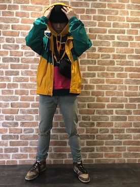 「WHITELAND（ホワイトランド）のアイテム（ボディバッグ/ウエストポーチ）」を使った、takuya satoさん（メンズ・181cm）の冬コーディネート