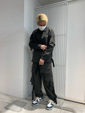 「DANKE SCHON（ダンケシェーン）のDankeSchon/ダンケシェーン/撥水ストレッチナイロンカーゴシャツ（シャツ/ブラウス）」を使った、takuya satoさん（メンズ・182cm）の冬コーディネート