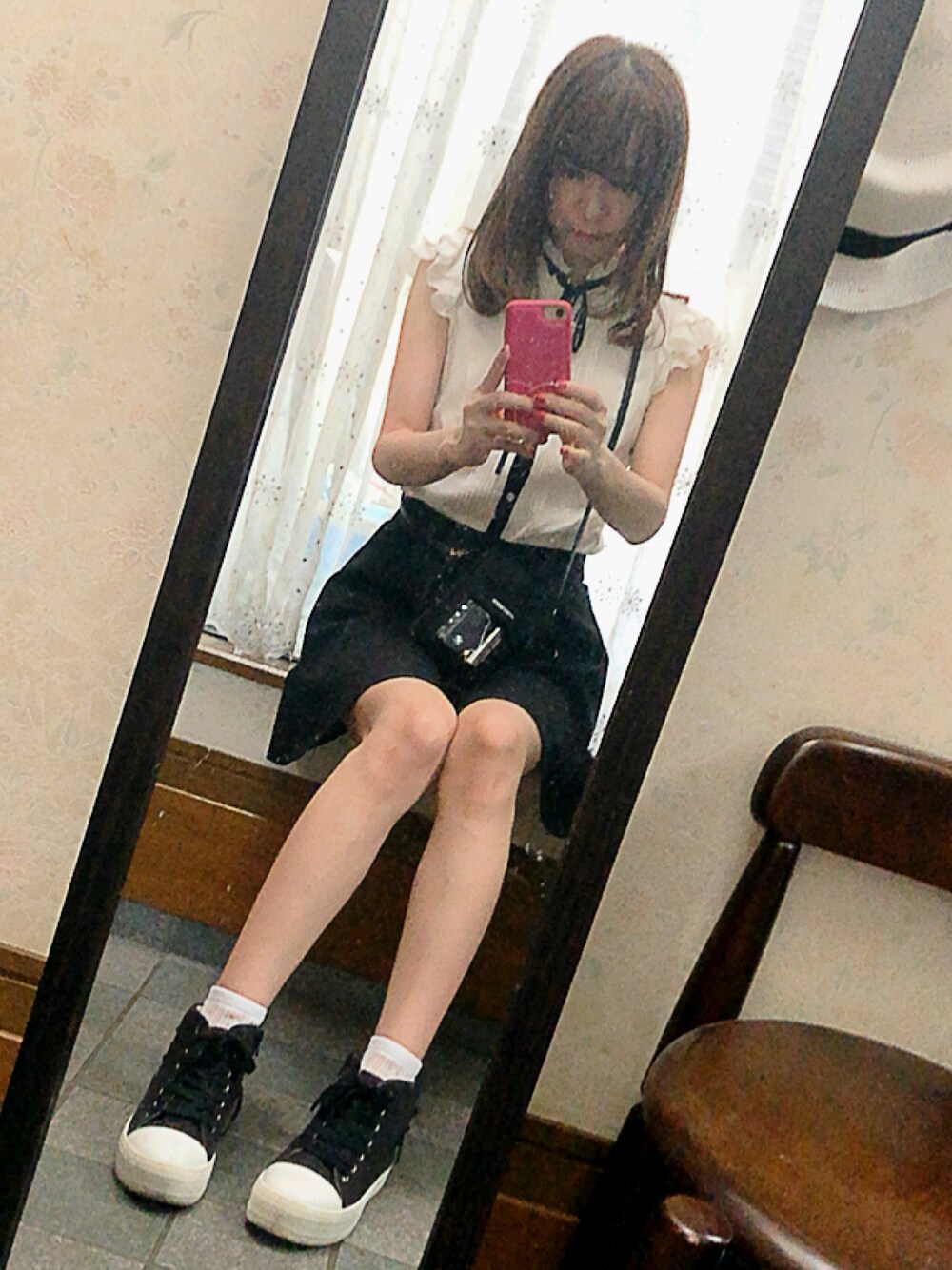 「シンプルコーデ、オトナカジュアル、ラクチンコーデ、今日のコーデ、モノトーンコーデ」｜「GUILD PRIMEの【GUILD PRIME】WOMEN ウィングスリーブピンタックブラウス（シャツ/ブラウス、ホワイト系）」を使った、joeさん（レディース・158cm）の春コーディネートの1枚目の写真