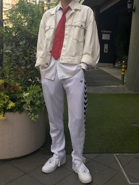 「アイテム（フォーマルスーツ/小物）」を使った、因果さん（メンズ・182cm・20代）の春コーディネート