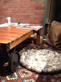 不明 | 車輪付きのお気に入りローテーブル！(家具)