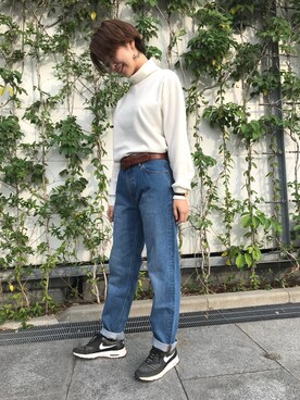 「tk.TAKEO KIKUCHI（ティーケータケオキクチ）のアイテム（パンツ）」を使った、tk.TAKEO KIKUCHI 博多阪急店 スタッフさん（レディース・164cm）の秋コーディネート