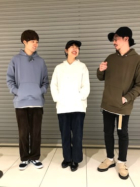 「tk.TAKEO KIKUCHI（ティーケータケオキクチ）のアイテム（パーカー）」を使った、tk.TAKEO KIKUCHI 博多阪急店 スタッフさん（メンズ・175cm）の冬コーディネート