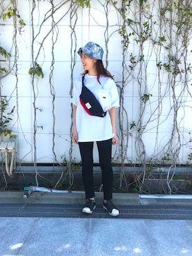 「MAKAVELIC（マキャベリック）のアイテム」を使った、tk.TAKEO KIKUCHI 博多阪急店 スタッフさん（レディース・157cm）の春コーディネート