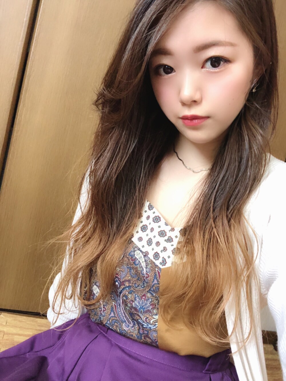 「Ungridのハイゲージニットロングカーデ（カーディガン/ボレロ、ホワイト系）」を使った、aoiさん（レディース・161cm）の春コーディネートの1枚目の写真