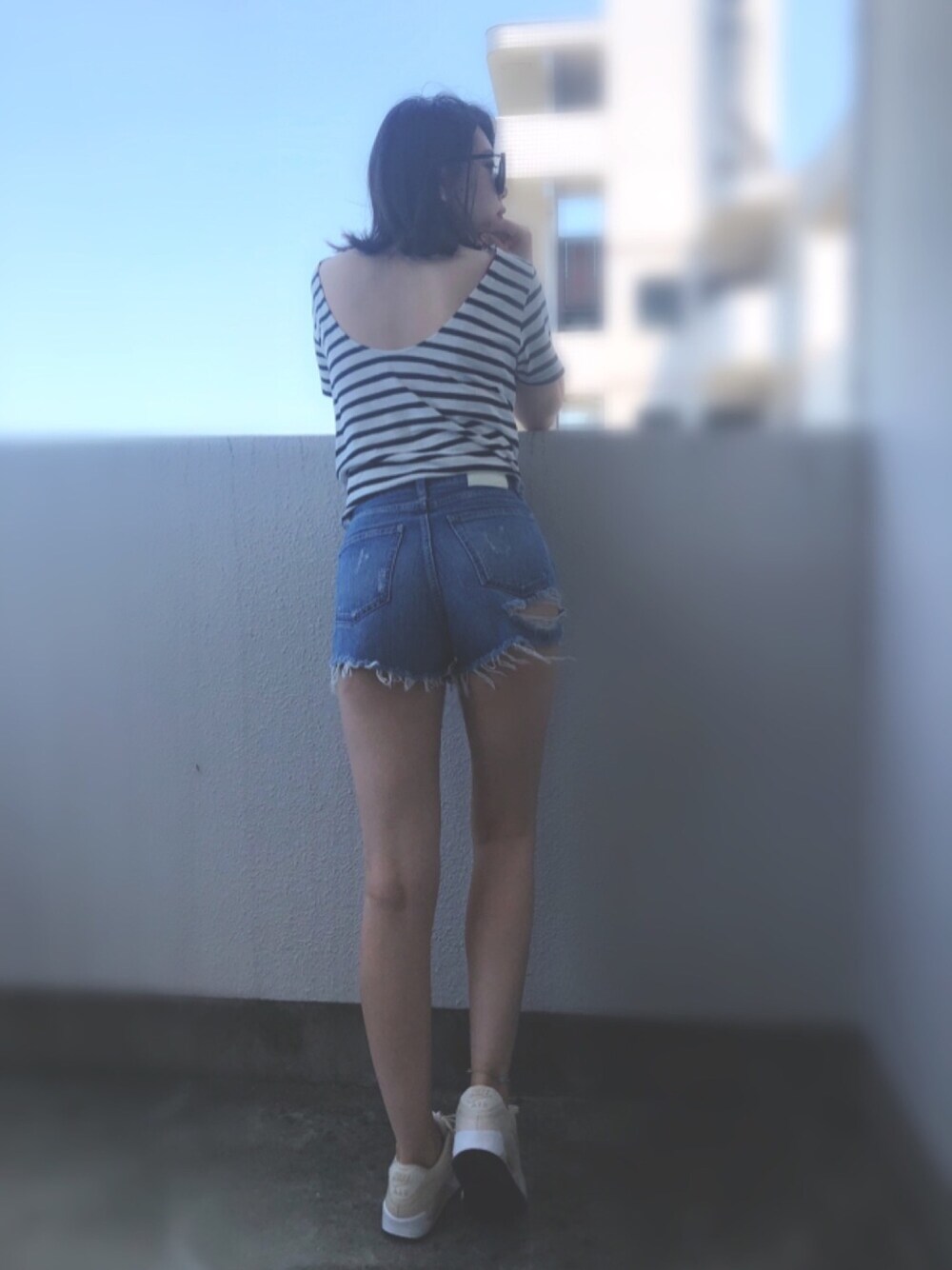 「夏、カジュアルコーデ、シンプルコーデ」｜「RESEXXYのアイテム（サングラス、ブラック系）」を使った、aoiさん（レディース・161cm）の夏コーディネートの1枚目の写真