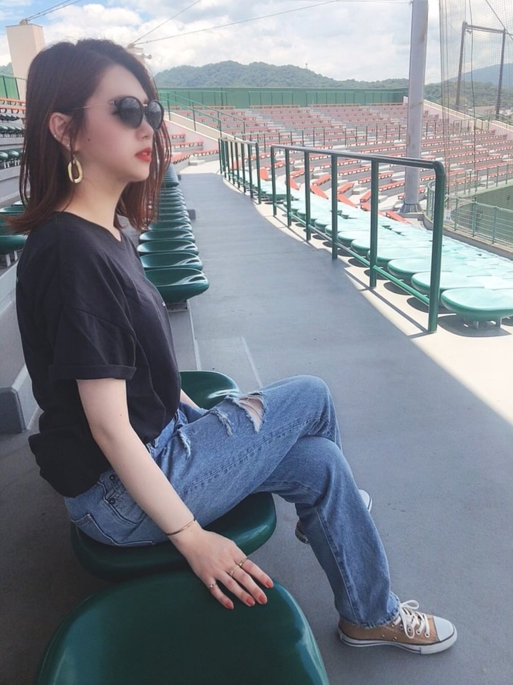「SLYのMANY WAY ASYMMETRY ピアス（ピアス（両耳用）、ゴールド系）」を使った、aoiさん（レディース・161cm）の夏コーディネートの1枚目の写真