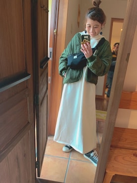 コガアカネさんのコーディネート