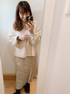 コガアカネさんのコーディネート