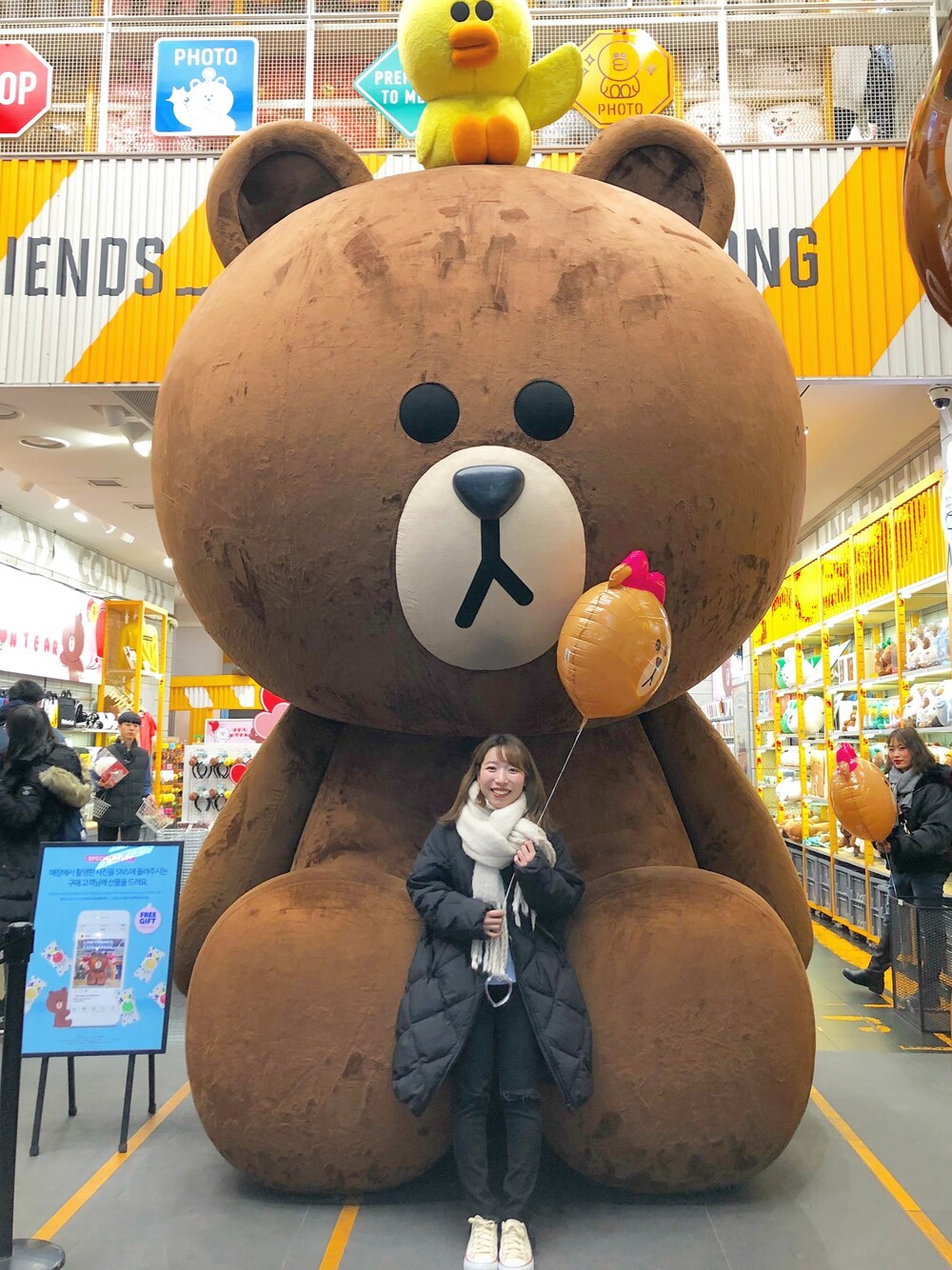「低身長、韓国」｜「Chicoのフリンジ無地マフラー（マフラー、ホワイト系）」を使った、oki⋆さん（レディース・148cm）の冬コーディネートの1枚目の写真