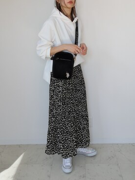 「AmbreNeige」｜「アイテム（パーカー）」を使った、HALさん（レディース・162cm）の秋コーディネート