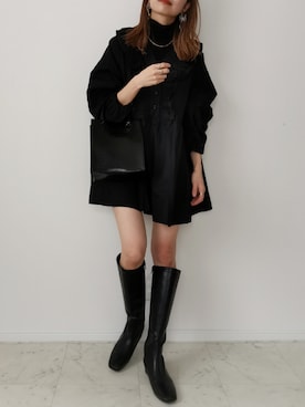 「オールブラック」｜「アイテム（チュニック）」を使った、HALさん（レディース・162cm）の春コーディネート