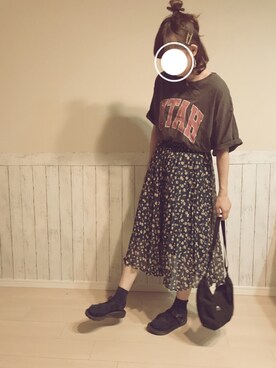 imさんの「綿アソートロゴTシャツ【niko and ...】」を使ったコーディネート