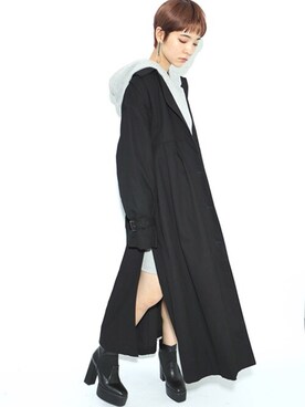 「スウエット」｜「アイテム（トレンチコート）」を使った、BARAKさん（レディース・165cm）の冬コーディネート