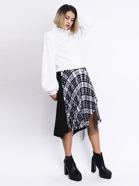 「モノトーン」｜BARAKさん（レディース・165cm）の冬コーディネート