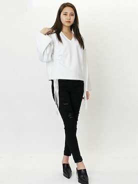 「Vネック」｜BARAKさん（レディース・165cm）の春コーディネート