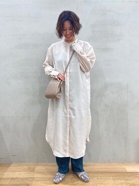 「ノーカラーシャツ」｜「アイテム（その他シューズ）」を使った、おりなさん（レディース・157cm）の秋コーディネート