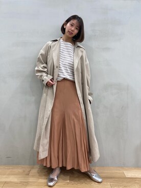 「シルバーシューズ」｜「アイテム（トレンチコート）」を使った、おりなさん（レディース・157cm）の冬コーディネート