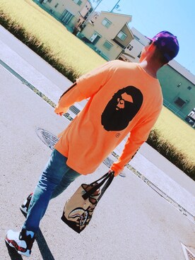 「A BATHING APE（アベイシングエイプ）のアイテム（Tシャツ/カットソー、オレンジ系）」を使った、あつきんぐさん（メンズ・172cm）の秋コーディネート