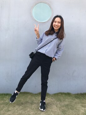 「QUEEN SHOP（クイーンショップ）のアイテム（シャツ/ブラウス、ブルー系）」を使った、Tiffany 🌸さん（レディース・158cm）の冬コーディネート