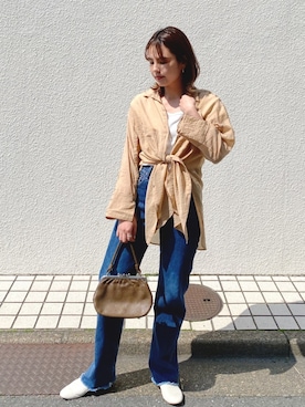 「EMMA LIMBERのアイテム（シャツ/ブラウス、ベージュ系）」を使った、Kanna さん（レディース・167cm）の春コーディネート