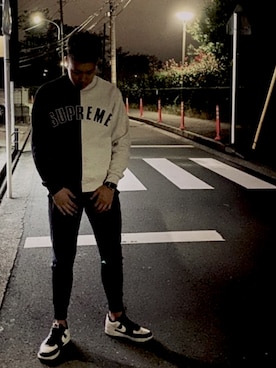 「ブラック×ホワイト」｜「アイテム（スウェットパンツ）」を使った、多久田 和馬さん（メンズ・170cm）の冬コーディネート