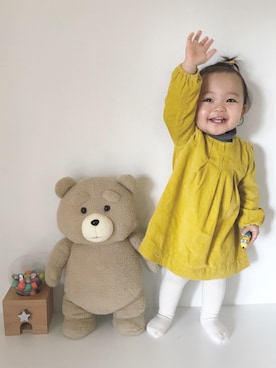 「コーデュロイ」｜「アイテム（おもちゃ）」を使った、hfさん（キッズ・80cm）の冬コーディネート