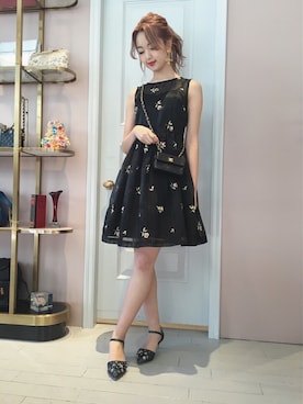 「アイテム（イヤリング）」を使った、erina sumitomoさん（レディース・168cm・20代）の冬コーディネート