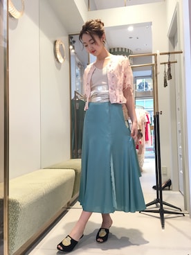 「ぺプラムトップス」｜「アイテム（ブルゾン）」を使った、erina sumitomoさん（レディース・168cm）の春コーディネート