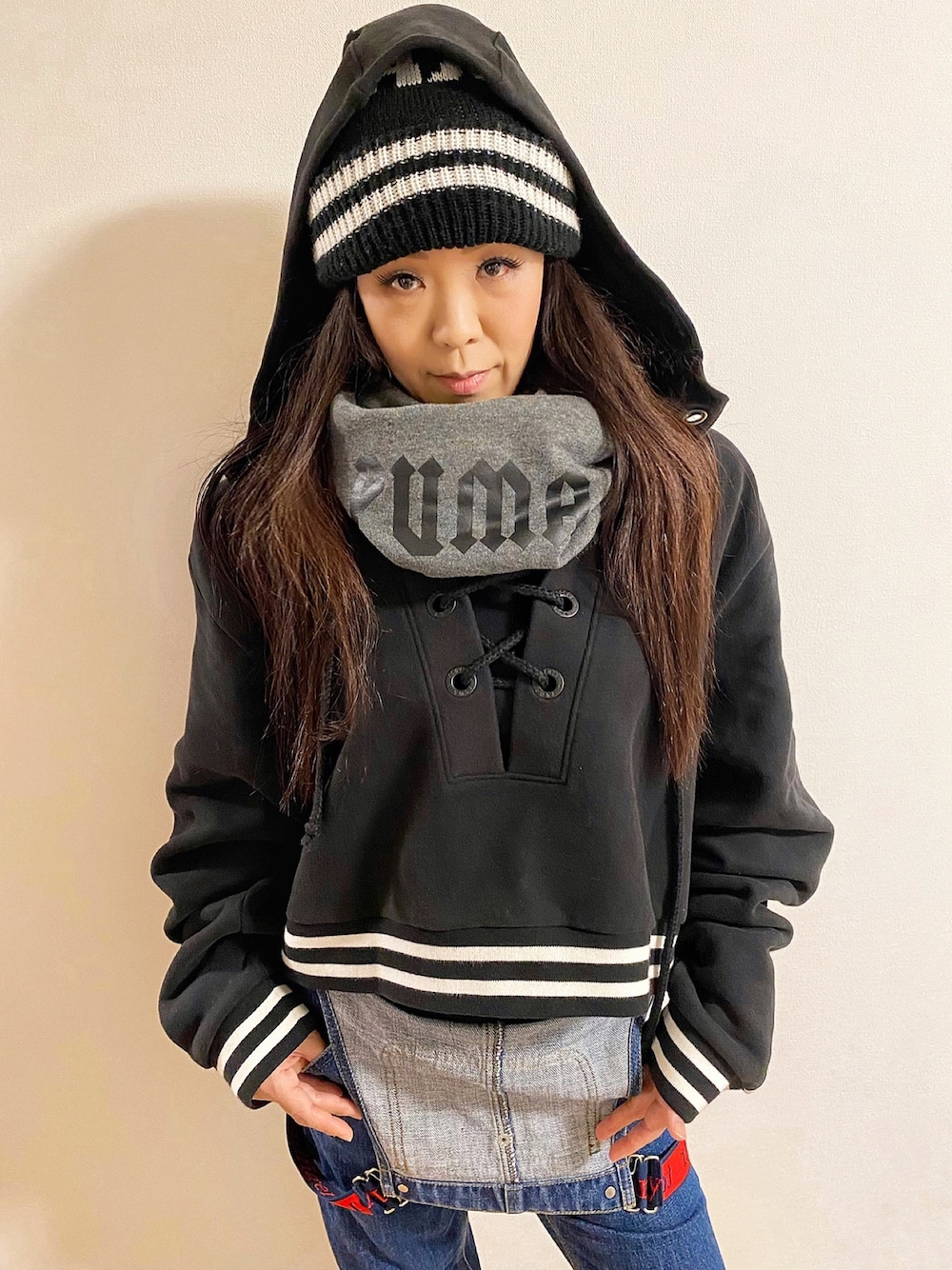 「私の推しブランド、オーバーサイズ、デニム、ニット帽、street、streetstyle、fenty、fentyxpuma、HIPHOP」｜「FENTY PUMA by Rihannaのアイテム（ファッション雑貨、グレー系）」を使った、WODDYFUNKさん（レディース・155cm）の冬コーディネートの1枚目の写真