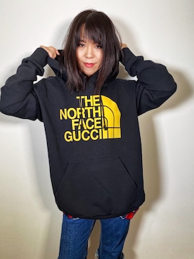 「TOMMY HILFIGER（トミーヒルフィガー）のアイテム（サロペット/オーバーオール）」を使った、WODDYFUNKさん（レディース・155cm）の冬コーディネート