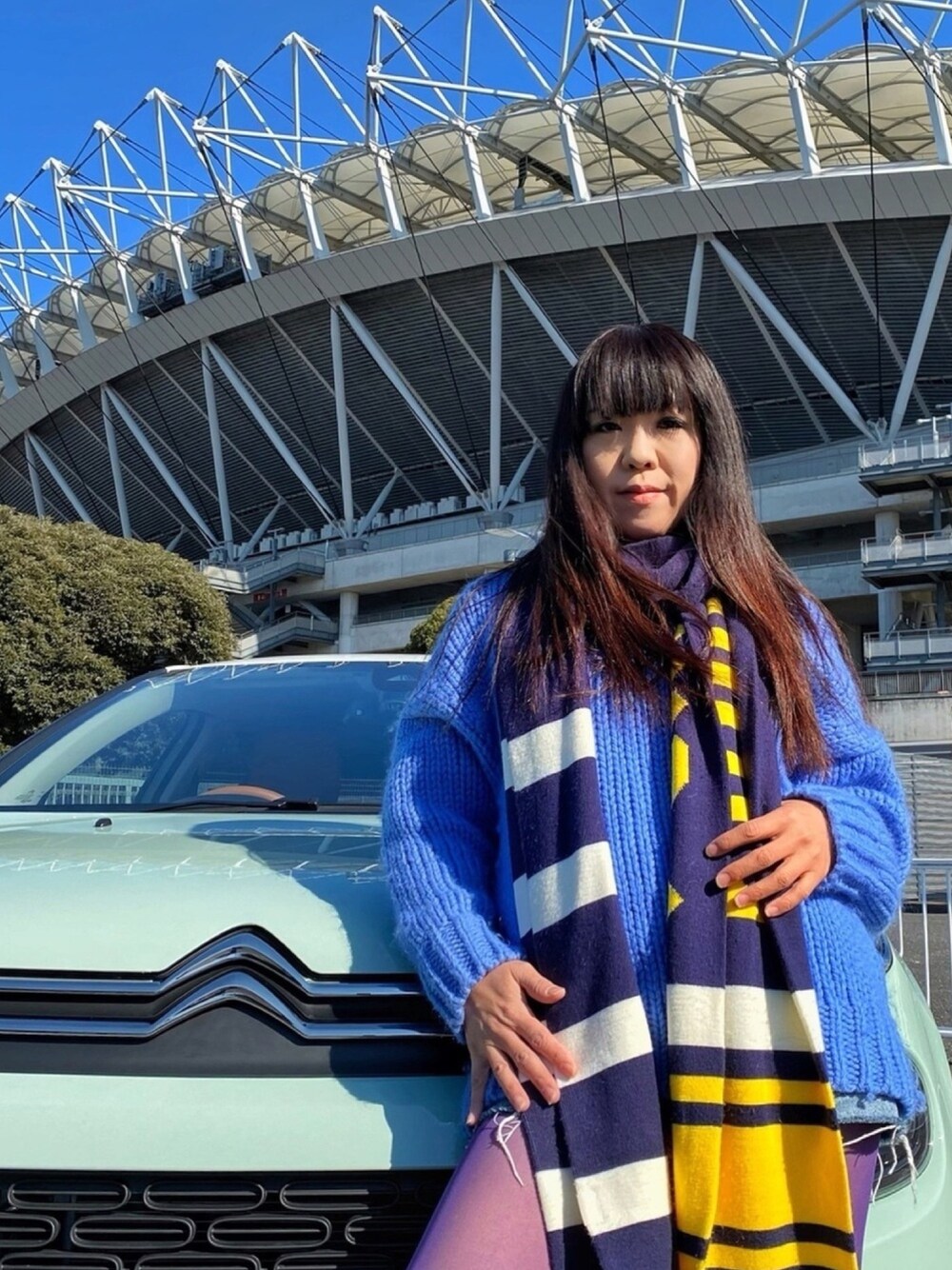 「オーバーサイズ、シトロエン C3、CITROEN、citroen c3、Jリーグ、ミシュラン、streetstyle、ストリート、Dries Van Noten x Fogal、車もファッション」｜「CITROENのアイテム（その他、グリーン系）」を使った、WODDYFUNKさん（レディース・155cm）の冬コーディネートの1枚目の写真