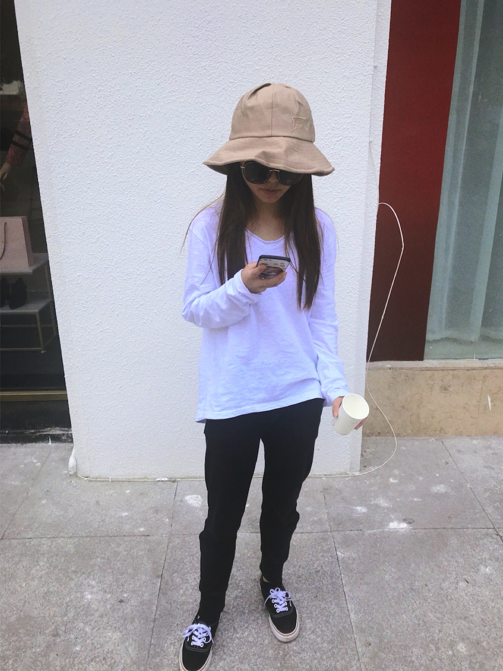 「秋服、秋のコーデ、GU、白Tシャツ」｜「iTのアイテム（Tシャツ/カットソー、ホワイト系）」を使った、没有小姐姐的名字さん（レディース・151cm）の秋コーディネートの1枚目の写真