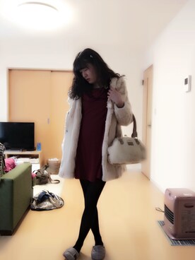 「axes femme（アクシーズファム）のアイテム（ハンドバッグ）」を使った、erinaさん（レディース・162cm）の冬コーディネート