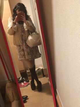「axes femme（アクシーズファム）のアイテム（ハンドバッグ）」を使った、erinaさん（レディース・162cm）の冬コーディネート
