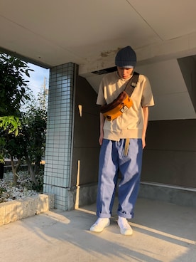 「アイテム（ボディバッグ/ウエストポーチ、イエロー系）」を使った、かとーだいきさん（メンズ・172cm）の夏コーディネート