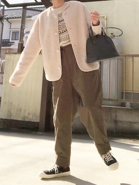 「H&M（エイチ・アンド・エム）のアイテム（ニット/セーター、ホワイト系）」を使った、ハナレさん（レディース・154cm）の冬コーディネート