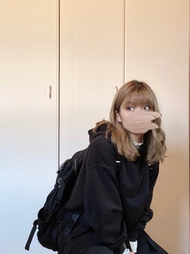 「COLEMAN（コールマン）のアイテム（バックパック/リュック、ブラック系）」を使った、よんさん（レディース・153cm）の秋コーディネート