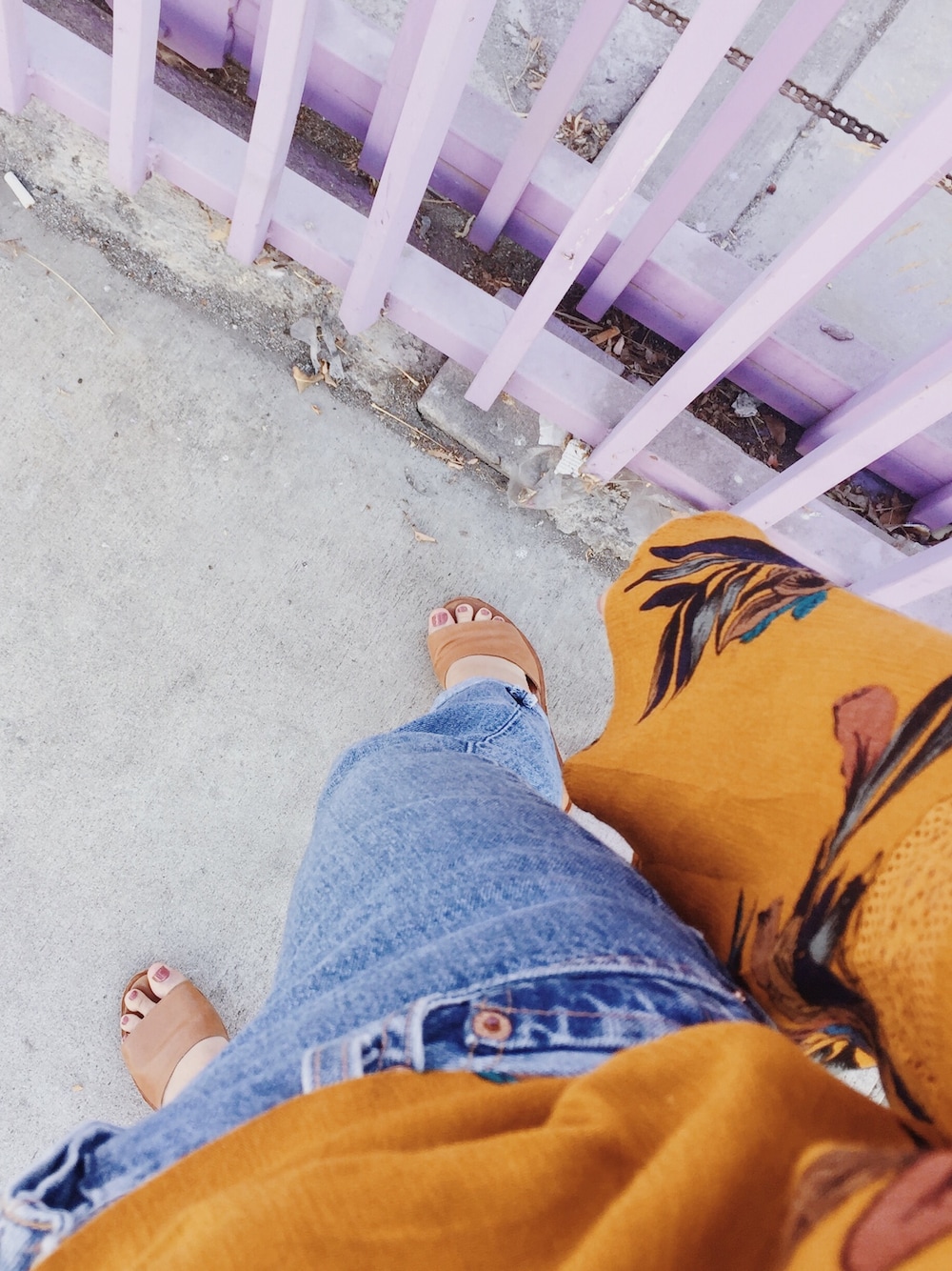「Levi's、LEVIS VINTAGE CLOTHING、levis 501、vintage、vintage style、ootd、outfit、denim、casual」｜「Jeffrey Campbellのアイテム（パンプス、ベージュ系）」を使った、Tessaさん（レディース・163cm）の春コーディネートの1枚目の写真