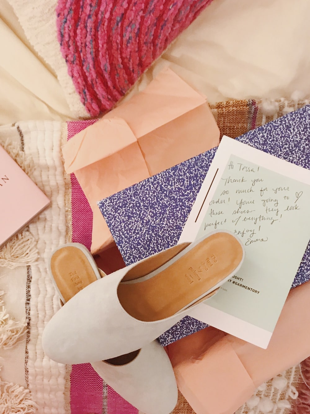 「shoes、blue、mules、summer style、summer、SHOES LIKE POTTERY、made in spain、suede、kicks」｜「paloma woolのアイテム（スリッポン、ブルー系）」を使った、Tessaさん（レディース・31cm）の夏コーディネートの1枚目の写真