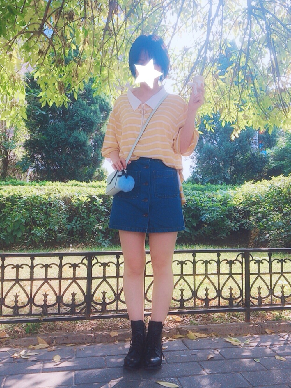 「秋のコーデ、short hair、ショートヘア」｜「onespoのアイテム（ポロシャツ、イエロー系）」を使った、DDDuck (ё)さん（レディース・163cm）の秋コーディネートの1枚目の写真