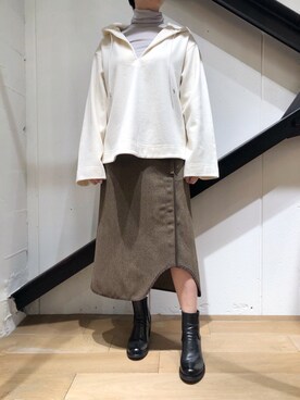 「EARIH（アーリ）のアイテム（スカート）」を使った、T.yukikoさん（レディース・156cm）の秋コーディネート