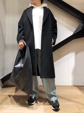 「サテンパンツ」｜「アイテム（ステンカラーコート）」を使った、T.yukikoさん（レディース・156cm）の冬コーディネート