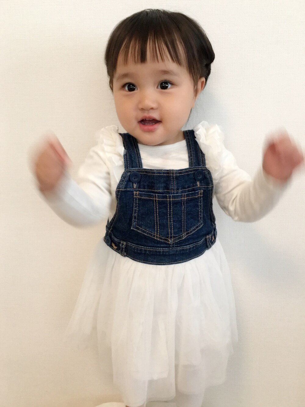 「キッズ、キッズコーデ、キッズファッション、1歳、1歳5ヶ月、西松屋、プティマイン、チュールスカート、娘コーデ」｜「西松屋のアイテム（ワンピース/ドレス、ホワイト系）」を使った、こちゃ♡さん（キッズ・80cm）の春コーディネートの1枚目の写真