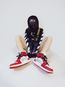 「off white（オフホワイト）のアイテム」を使った、takanootohimeさん（レディース・172cm）の秋コーディネート